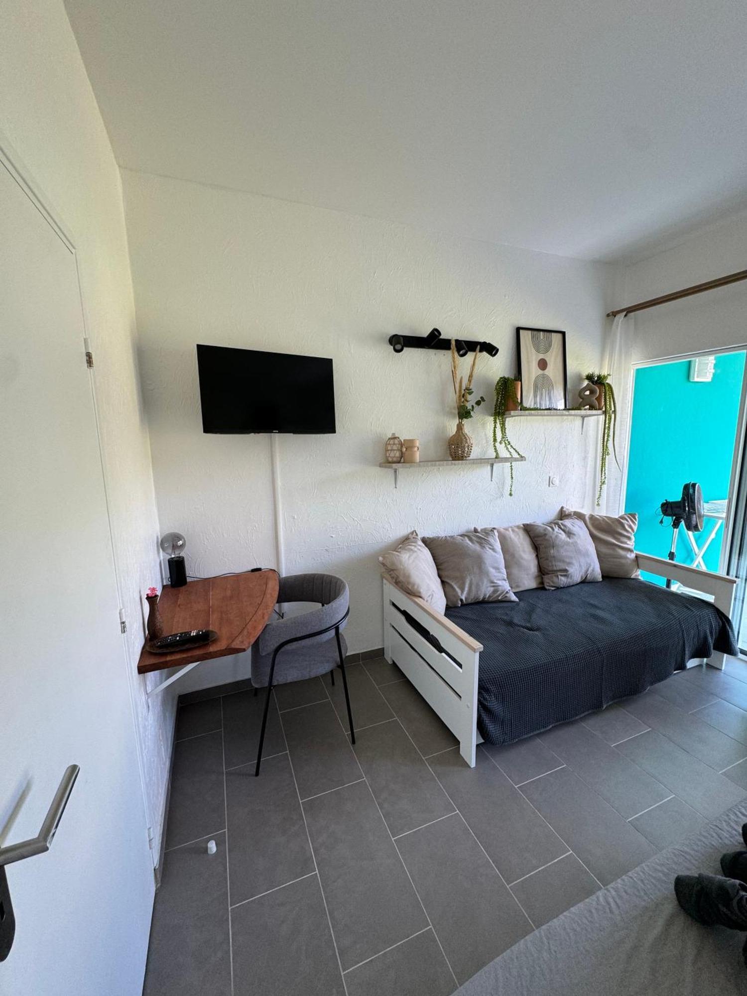 Studio Kaz' Coco Grand-Bourg  ภายนอก รูปภาพ